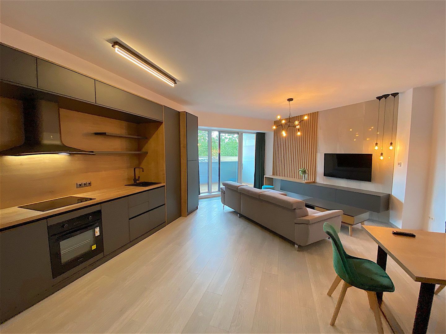 Apartament cu parcare subterana in imobil cu piscina si SPA - Poză 6