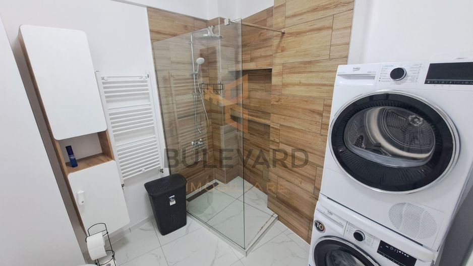 Apartament 2 camere, terasa de 15 mp, garaj subteran, boxa, Centru! - Poză 10