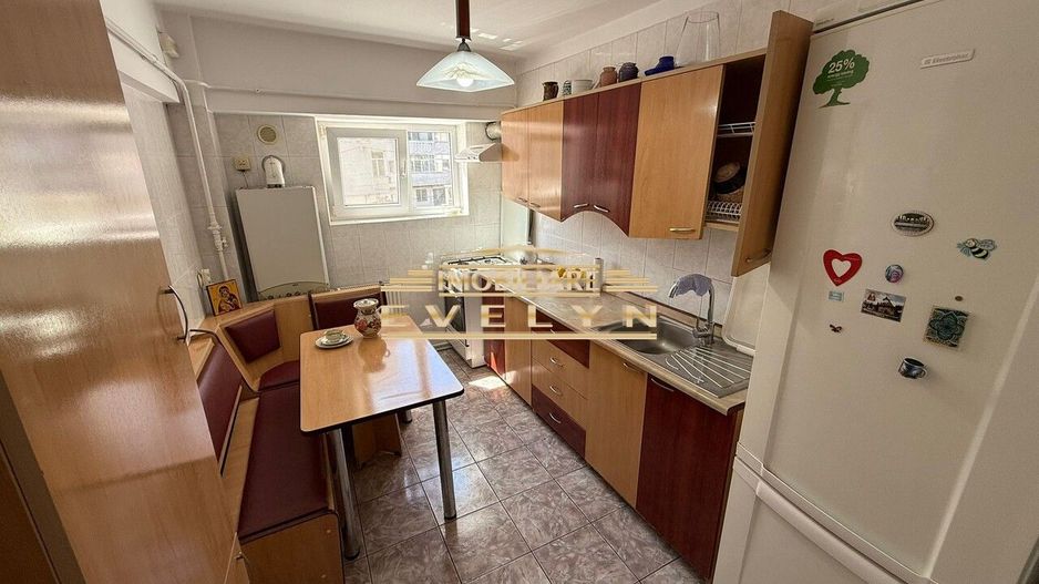 Apartament 4 camere  | Etaj 1 | Zona Școala Nr. 6 – Str. Bucovina - Poză 4