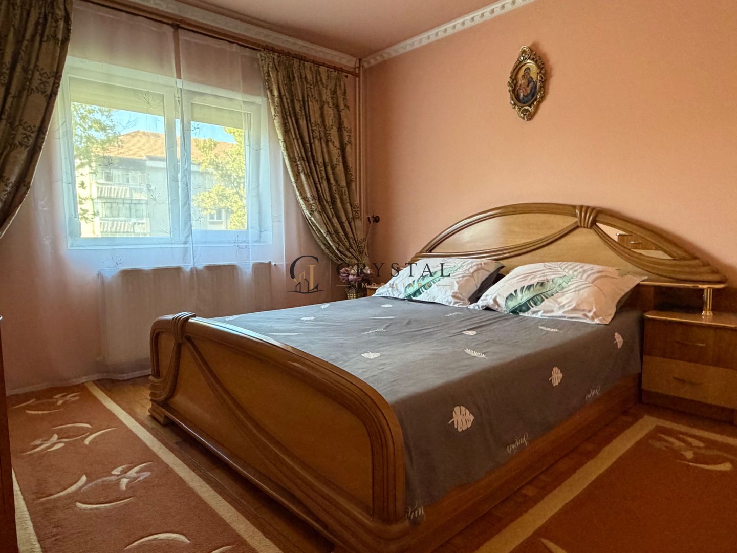 Închiriez apartament cu 3 camere Oradea - Poză 1