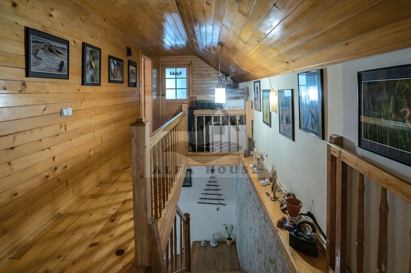 Casa individuala Sacele, 250 mp + 40 mp garaj + 556 mp curte - Poză 14