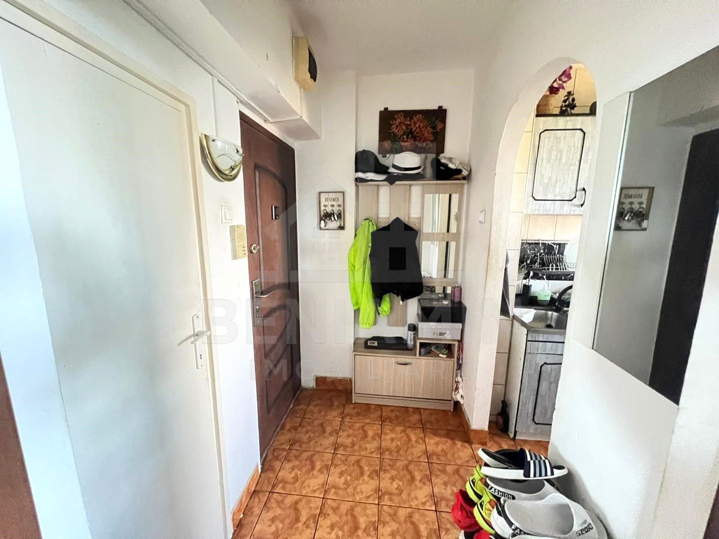 2Camere-50mp-Mobilat-Utilat-Centrala-Parcare-Lift Nou-Bd.Saturn-Astra - Poză 9