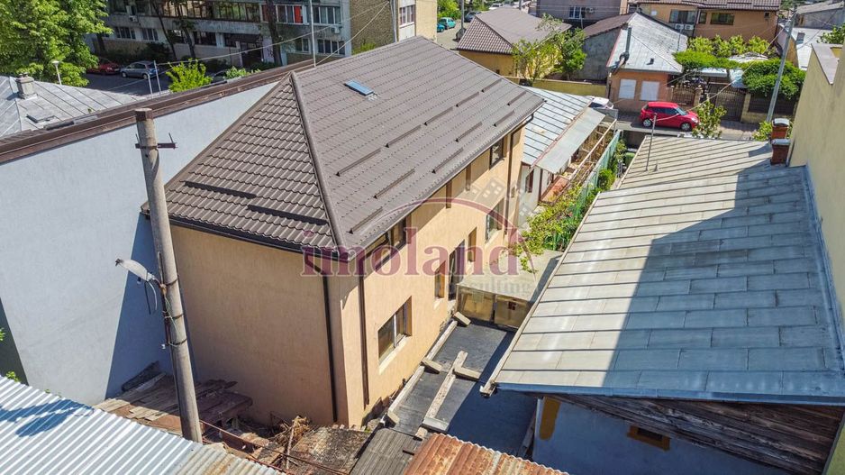 Vanzare - vila noua+spatiu birou/comercial - Crangasi-Constructorilor - Poză 14