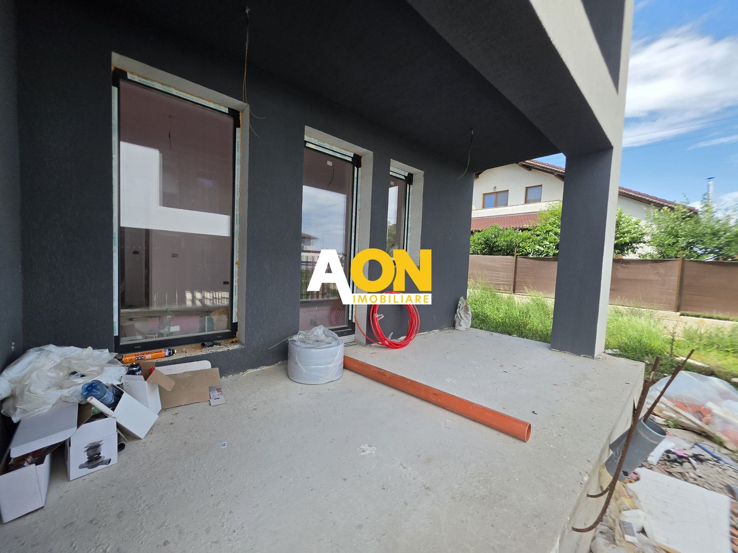 Casa Tip Duplex Zona Piata Cetate, 4 Camere, 3 Bai - Poză 2