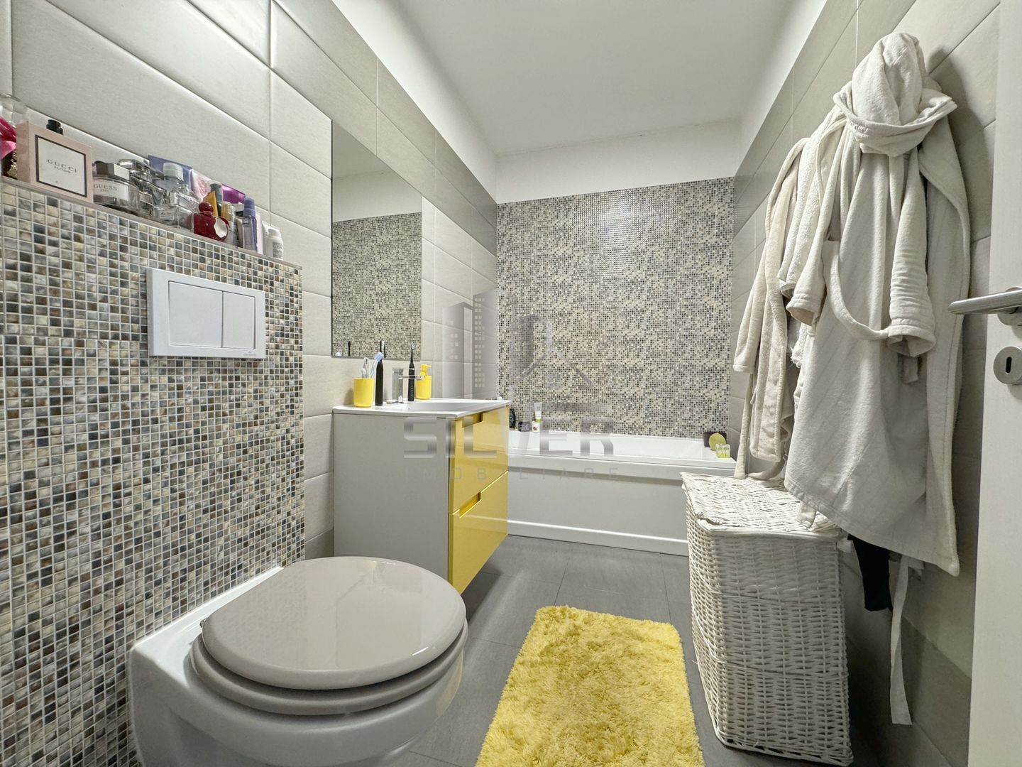 Apartament cu 2 camere la cheie! - Poză 4