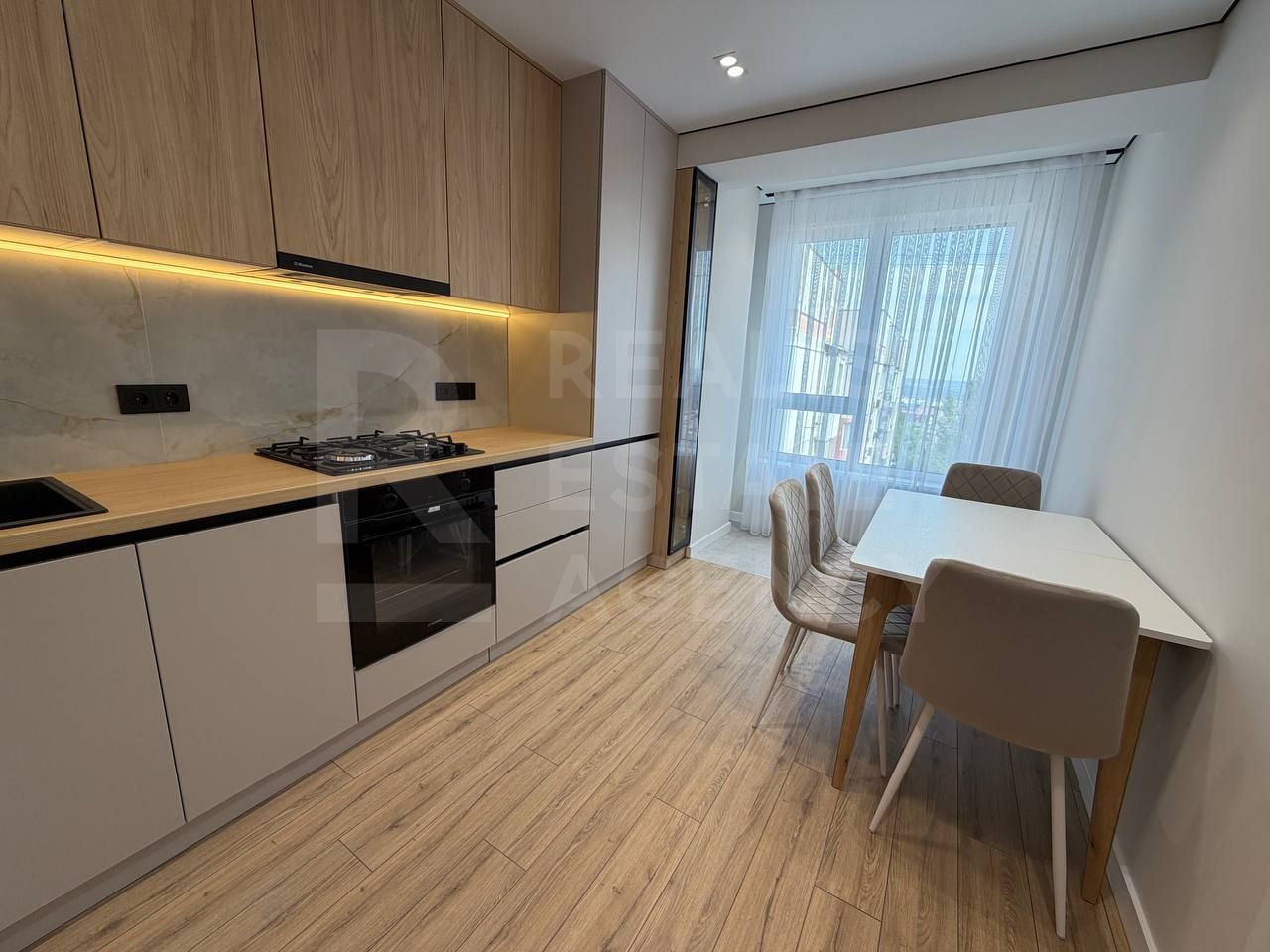 Vânzare, apartament cu 2 camere 50 mp, str. Ialoveni Telecentru - Poză 2