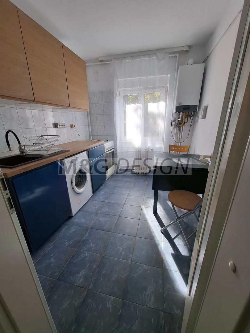 Medicina, etaj 3, CENTRALA, renovat recent - Poză 17