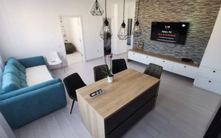 Apartament premium 3 camere cu terasă spectaculoasă și jacuzzi. - Poză 1