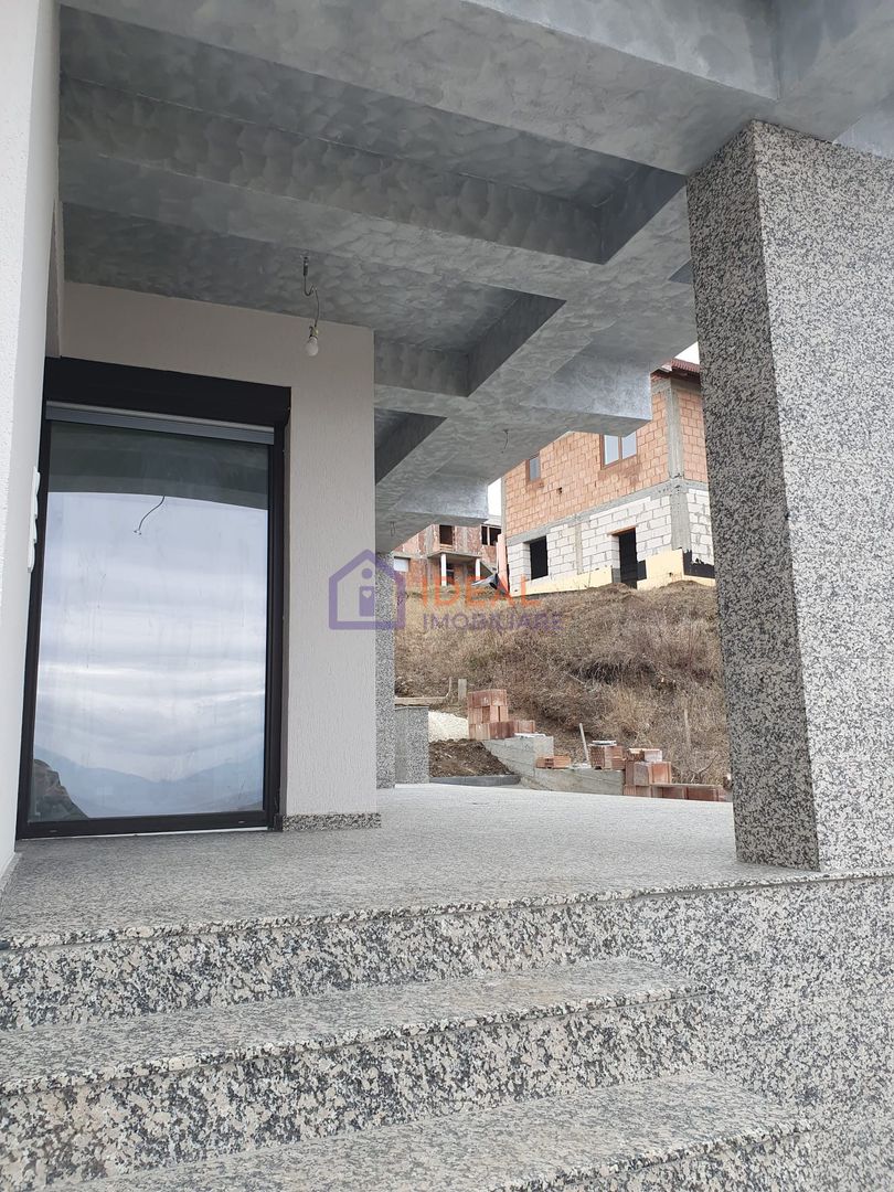 Casa Individuala Moderna cu 4 camere  si garaj, in Sura Mare - Poză 20