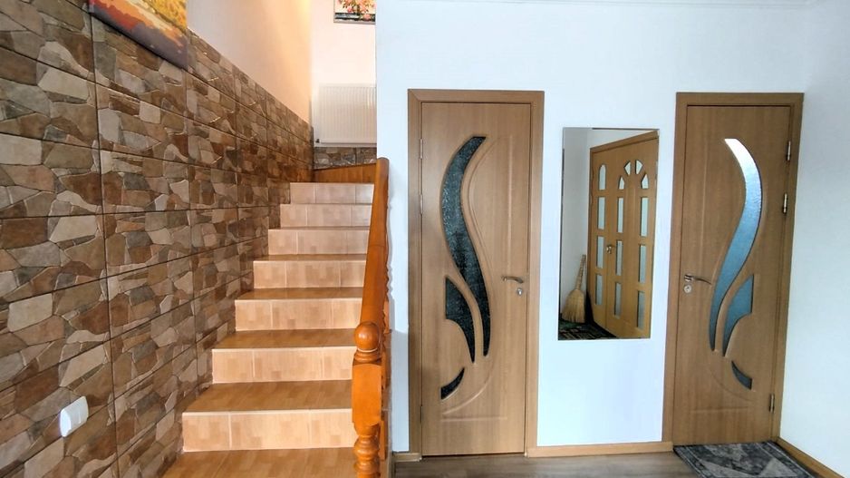 Casă generoasă cu 2 Nivele și confort modern – 10 Ari, Băcioi (sat Frumușica) - Poză 24
