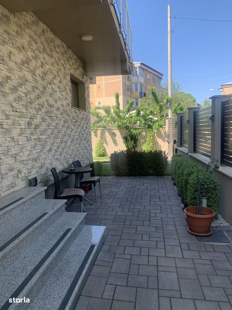 Casă spațioasă cu 5 camere - Sarari - Poză 7