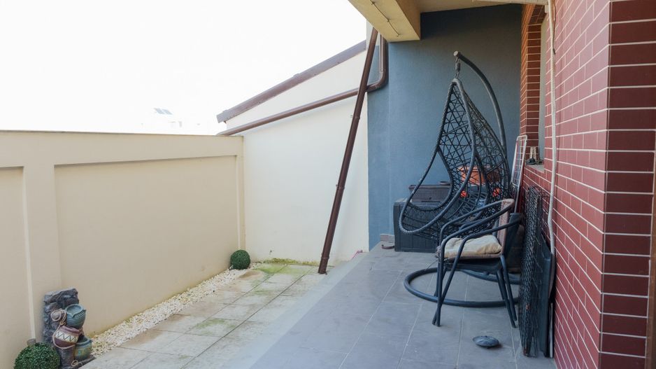 PALAZU MARE -  Vila Duplex cu 4 Camere, Panorama Superba si Curte Amenajata - Poză 18