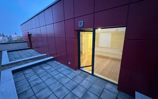 Apartament deosebit pe 2 etaje - Poză 18