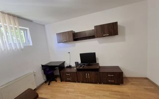 Apartament cu Potențial Investițional + Boxǎ | Zona Andrei Mureșanu - Poză 2