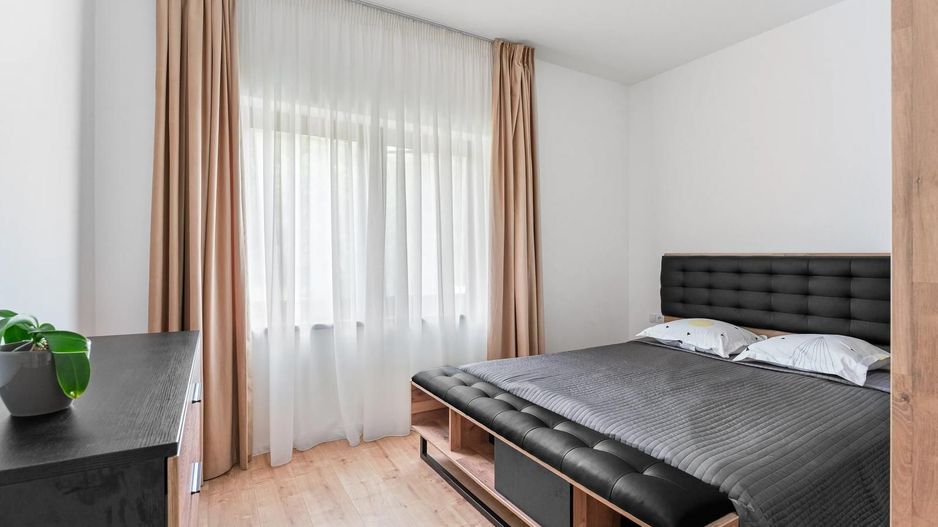 De inchiriat Casa moderna 160 mp teren 1000 mp Tocile Sadu - Poză 15