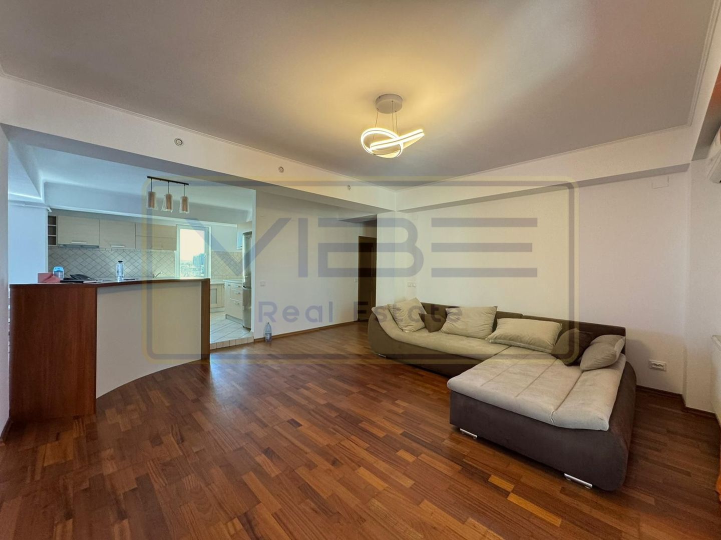 Apartament 3 camere 2 bai parcare 10 min Palas Campus - Poză 3