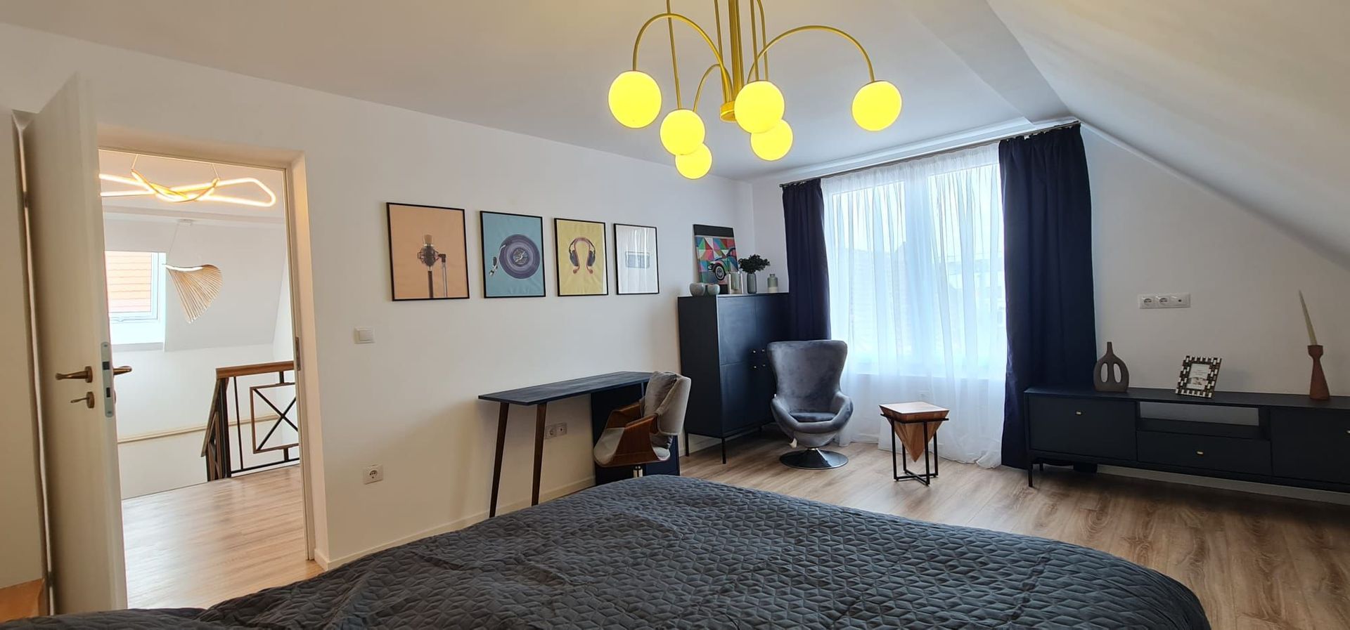 Vila spațioasă și elegantă de vânzare la intrarea în cartierul Turnișo - Poză 20