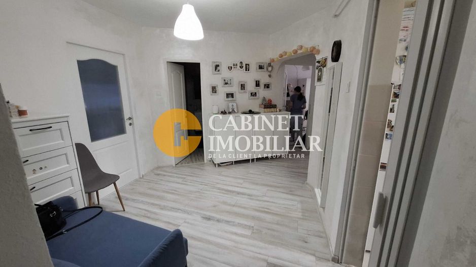 3 camere - DECOMANDAT - etaj intermediat - 75mp - Poză 5
