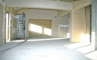 BUFTEA - central, vila D+P+E la pret de apartament - Poză 3