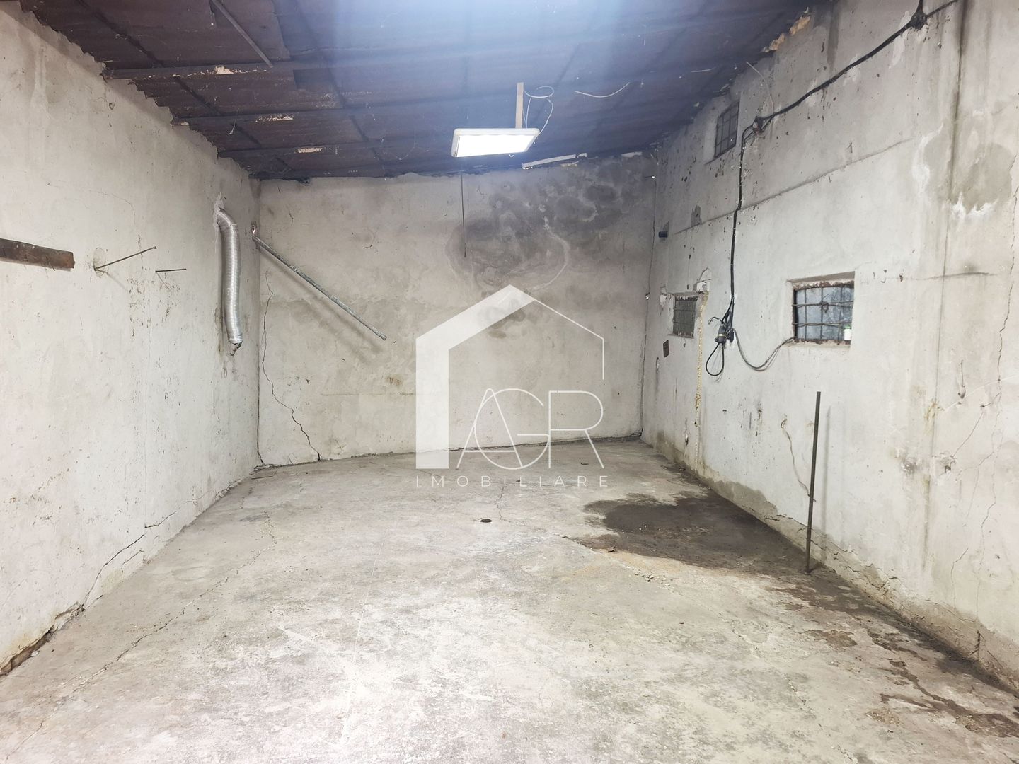 Imobil cu destinatie comerciala, 4 camere, Boldesti-Scaieni - Poză 3