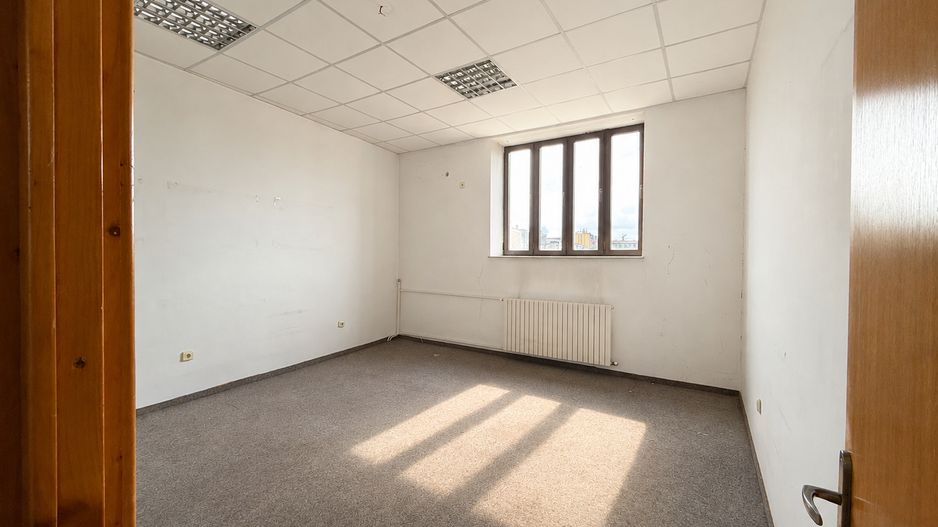 Spațiu de birouri zona centrala - langa primarie - Poză 9