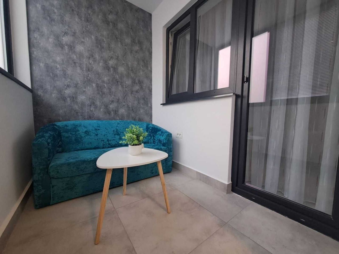 Apartament studio garsoniera NOUA langa metrou Berceni Sect. 4 Popesti - Poză 1