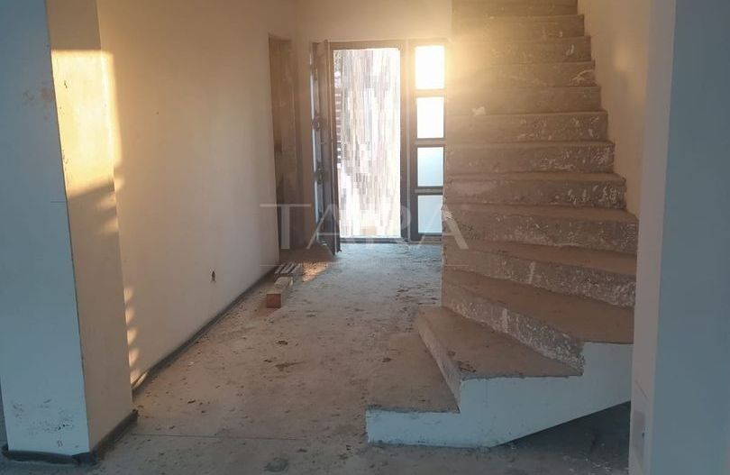 Casa de vanzare tip duplex in cartierul Europa,zona Bibescu - Poză 4