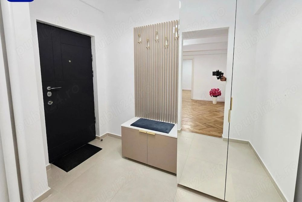 Închiriez apartament 4 camere, nemobilat, Unirii - Poză 9