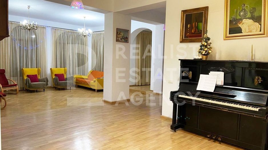 Chirie, casa cu 8 camere, Eroii Revoluției - Poză 2