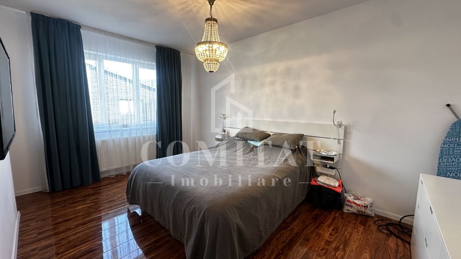 Apartament la etaj intermediar | Loc de parcare | Zona str Sub Cetate - Poză 11
