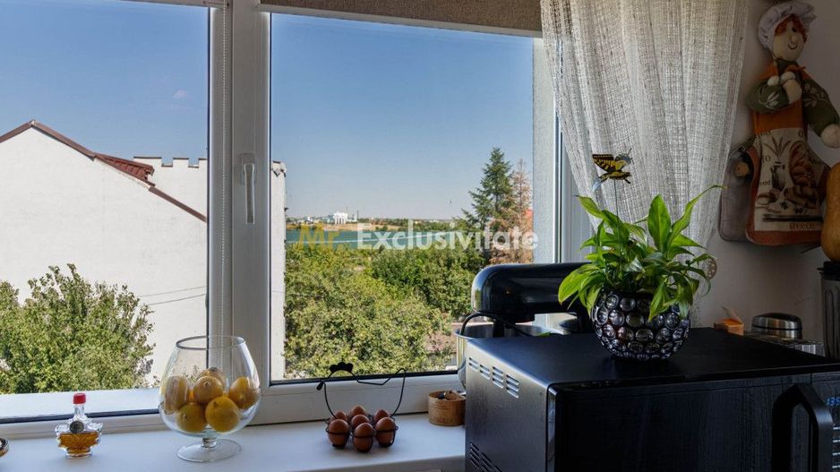 Clădire modernă, versatilă, cu terasă panoramică – locuință sau business - Poză 4