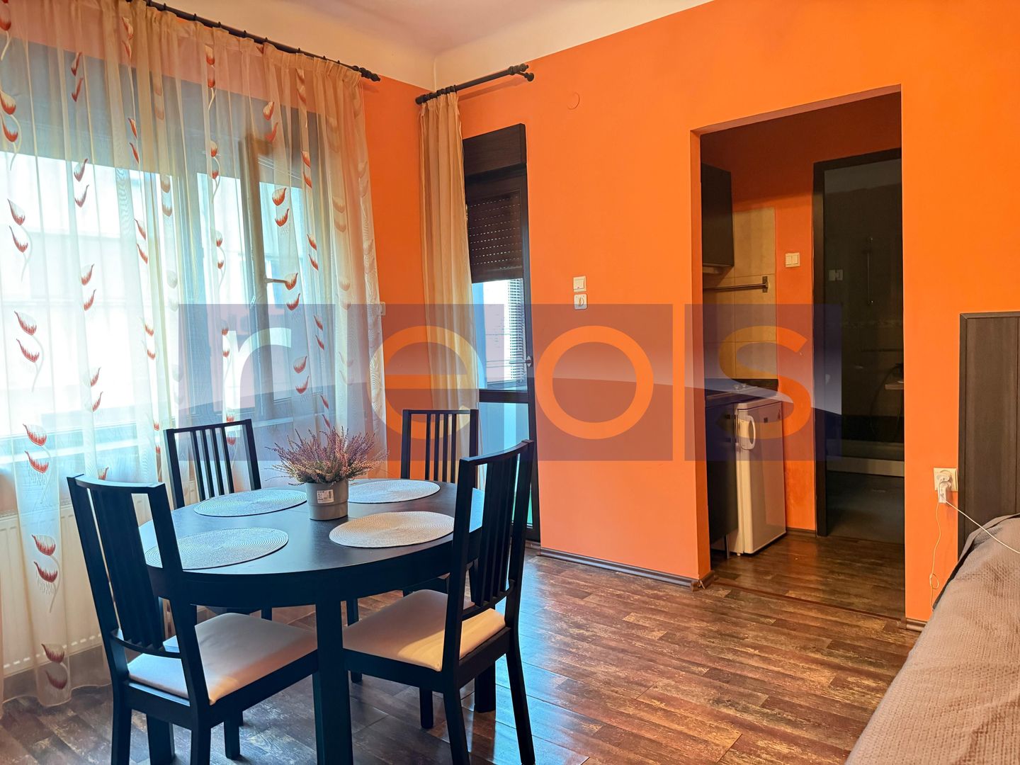 DE VÂNZARE APARTAMENT 2 CAMERE ZONA ULTRACENTRAL PIAȚA AMZEI - Poză 1