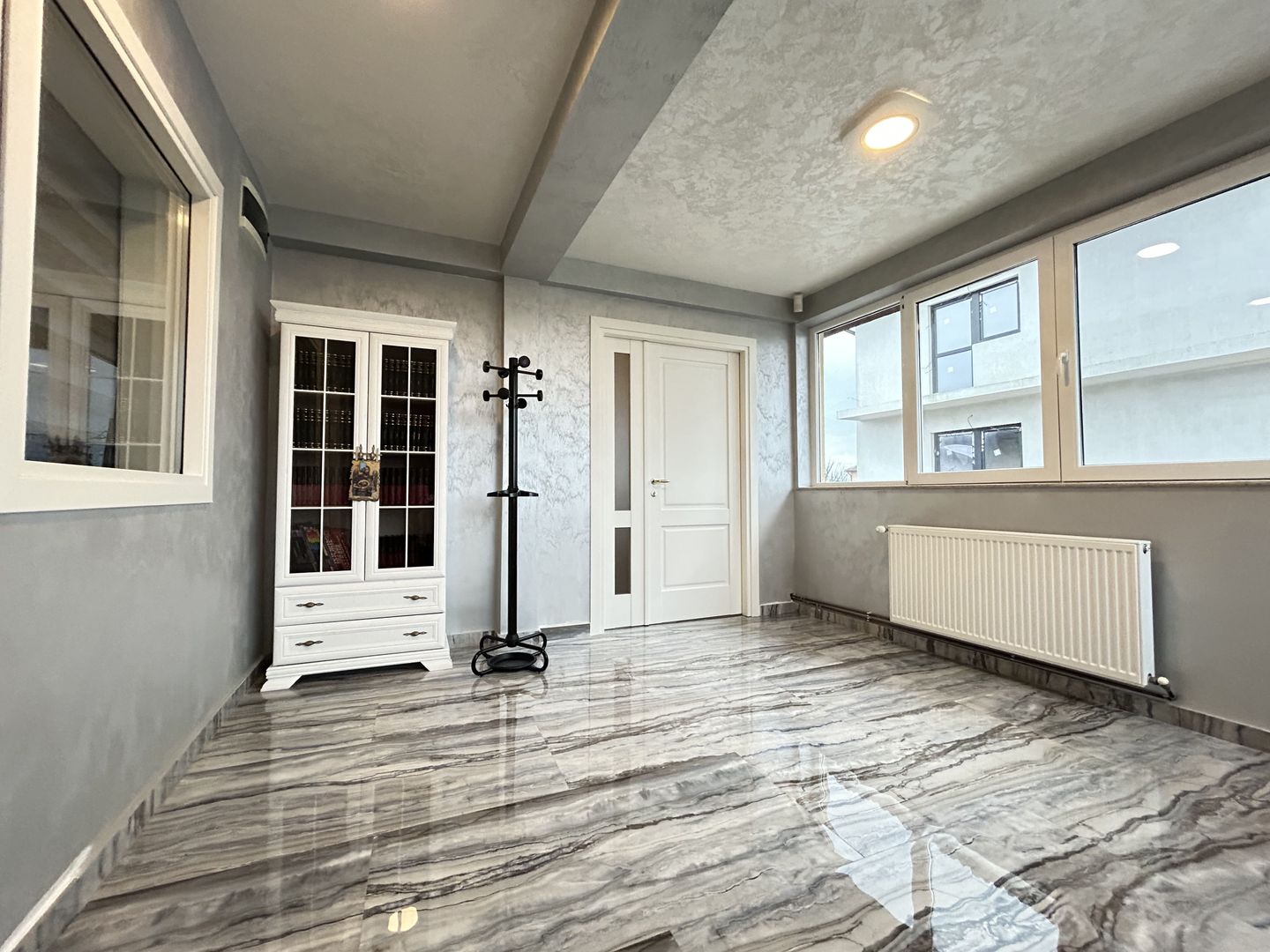 Pensiune Casa Eva Statiunea 2 Mai - 12 camere - teren 600 mp - Poză 8