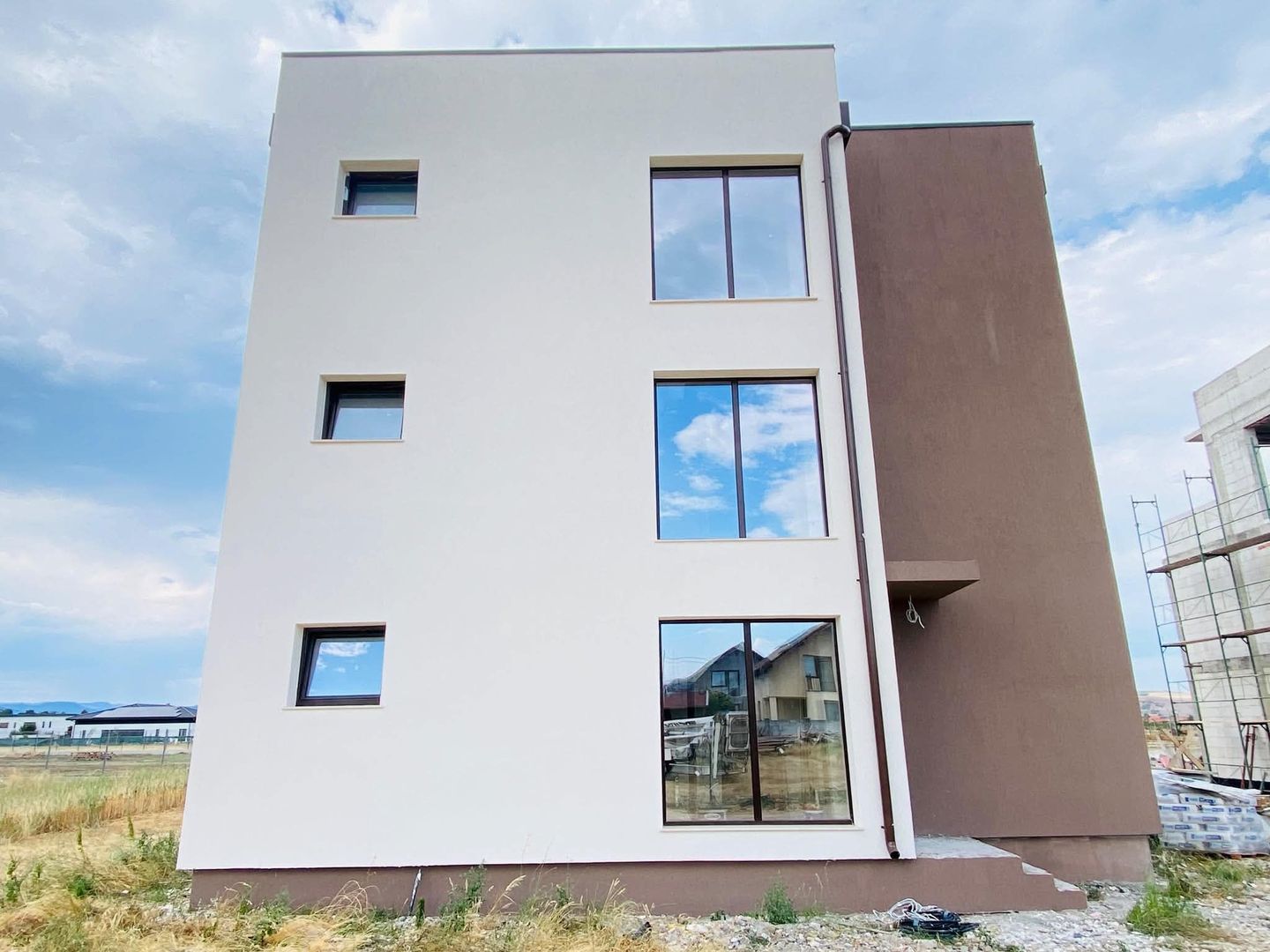 3 apartamente de vânzare | 3 camere | Terase | Finisat / Semifinisat - Poză 1