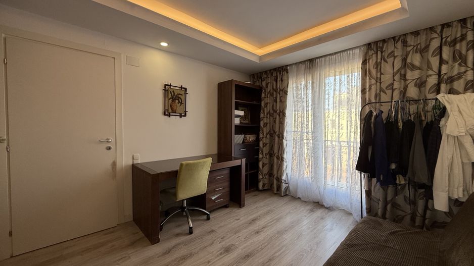 Vila cu 2 dormitoare si 3 bai | Cosmopolis | aproape de Mall | Piscina - Poză 17