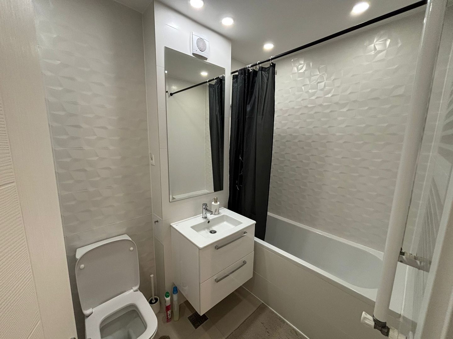 AP. 2 CAMERE HILS PALLADY, PARCARE, CENTRALA PROPRIE, BLOC NOU - Poză 5