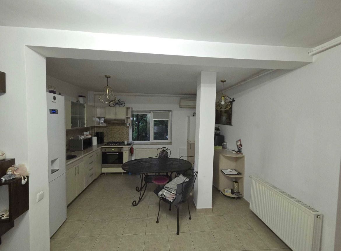 AP. 2 CAMERE SEBASTIAN, CENTRALA TERMICA, BUCATARIE DESCHISA, MODERN - Poză 4