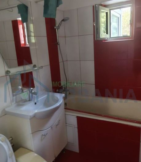 Apartament 2 camere decomandat, Nicolina - Poză 5