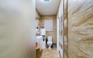 Apartament cu 2 camere la curte , renovat recent - Poză 9