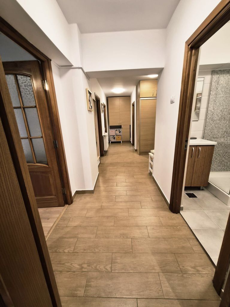 Apartament 3 camere I Metrou Constantin Brâncuși - Poză 8