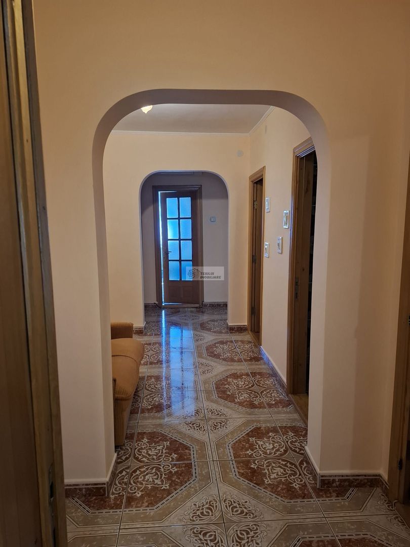 Apartament spatios de 4 camere+1 camera/etaj 2/125mp /Focsani/Finante - Poză 4