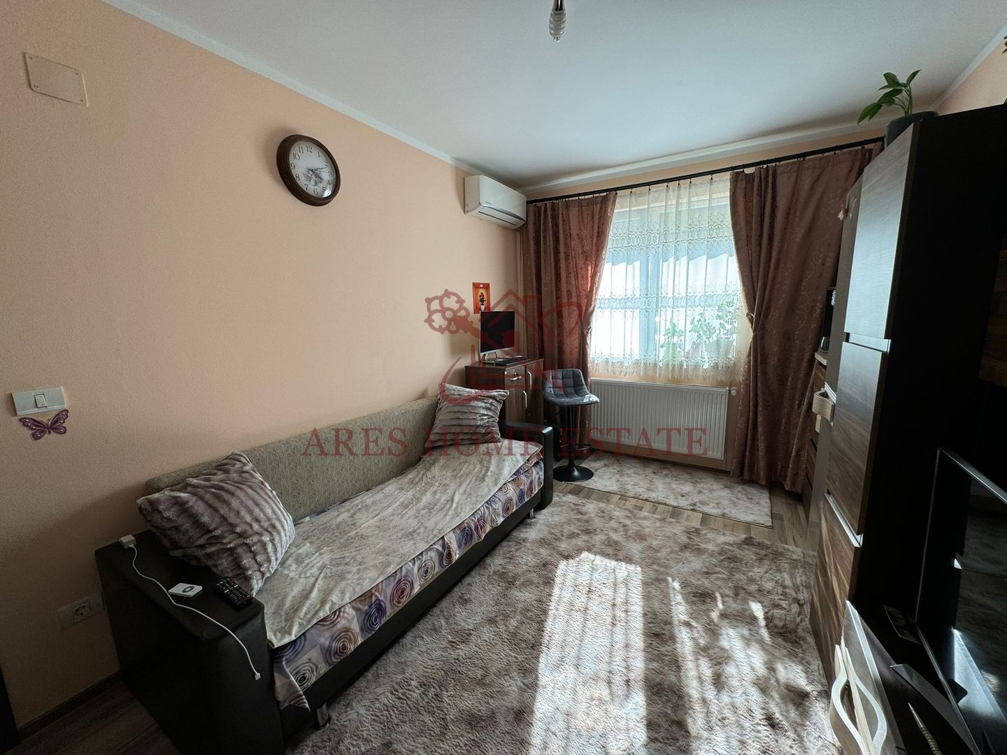 Apartament complet mobilat cu 3 camere în Giroc - 135,000 € - Poză 10