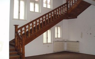 BRASADAS vinde vila cu 16 camere in zona ROMANA. - Poză 3