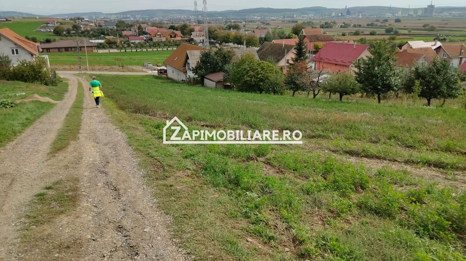 Teren intravilan 2248 mp - Nazna - Poză 3
