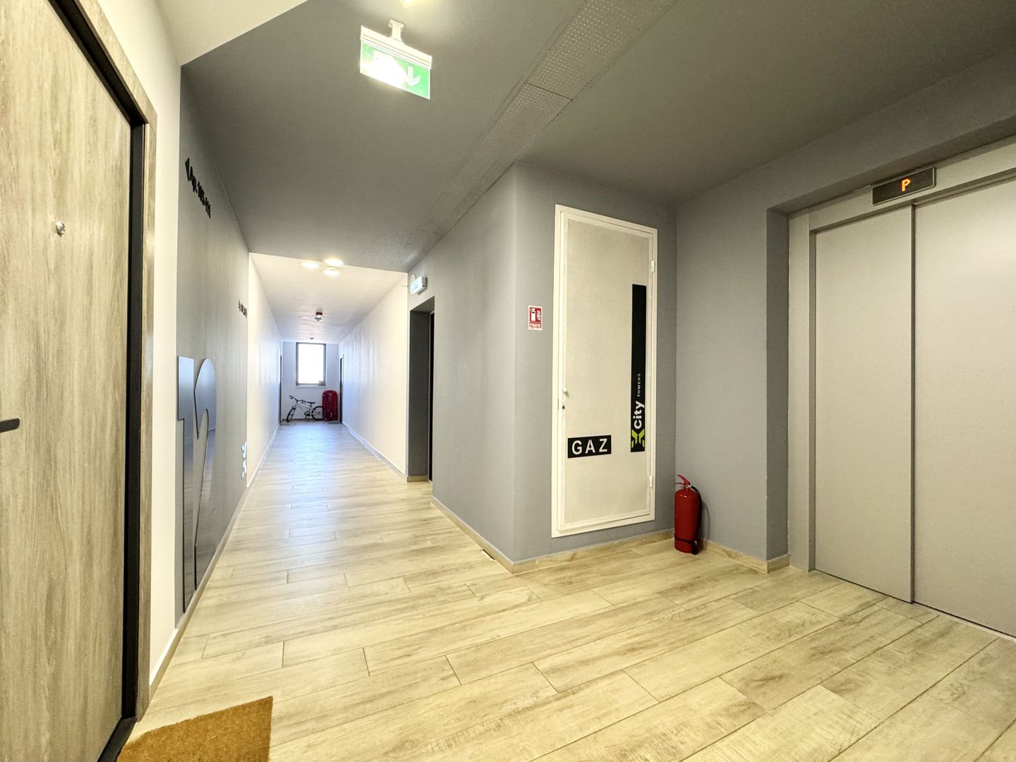 Apartament luminos cu 2 camere, balcon – zona Vox - Poză 32