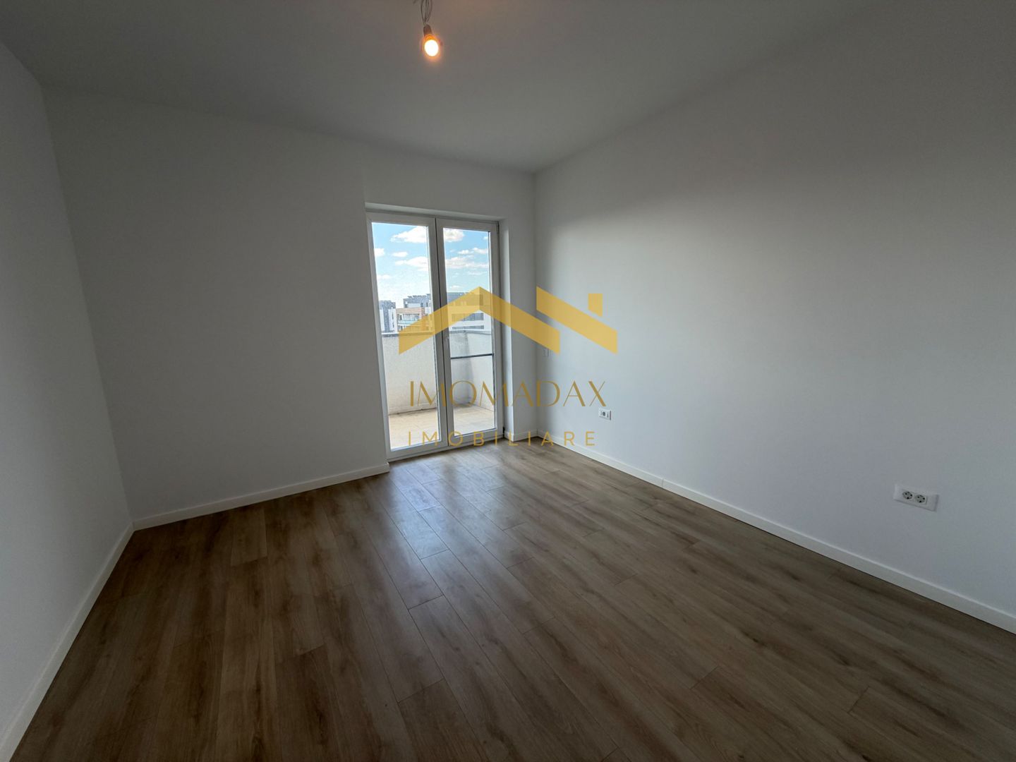 Aradului-3 Camere-2 Balcoane - Poză 8
