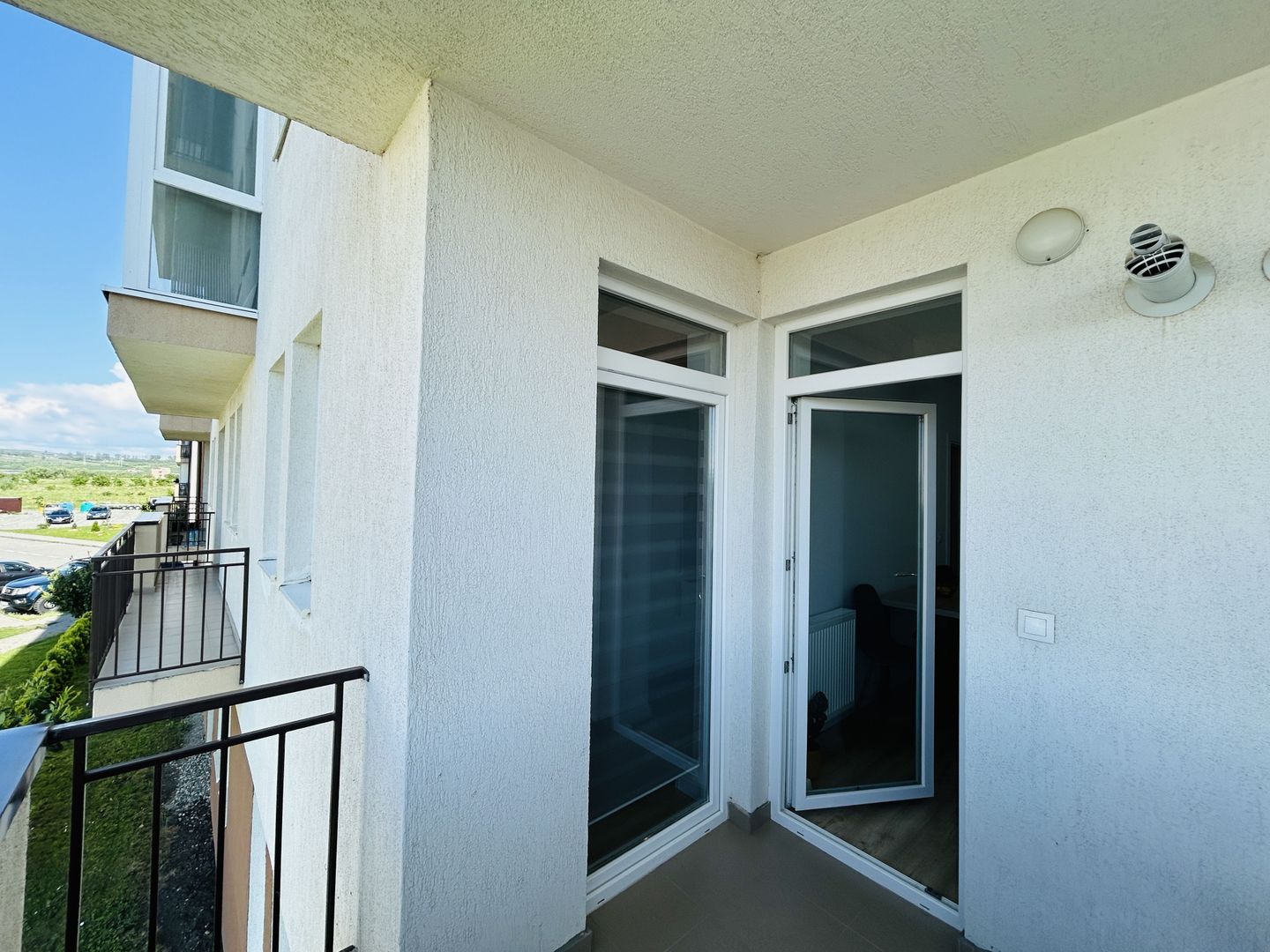 Apartament de vanzare, bloc nou, cu lift, bucatarie separata, dressing - Poză 13