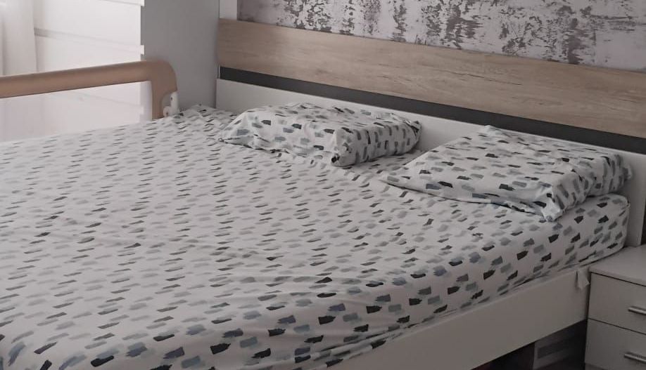 Apartament cu trei camere, zona Straduintei, 95.000€ negociabil - Poză 1