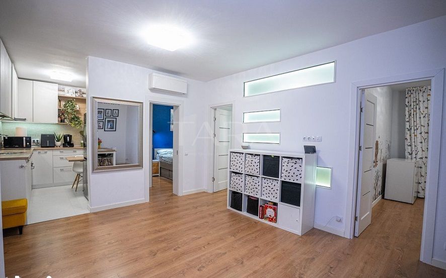 Apartament 4 Camere decomandate. Zona Rivus, inclus 2 Parcari. Clasa A - Poză 3