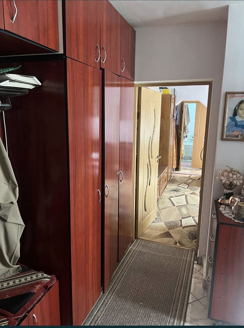 Vand apartament 3 camere - Poză 8